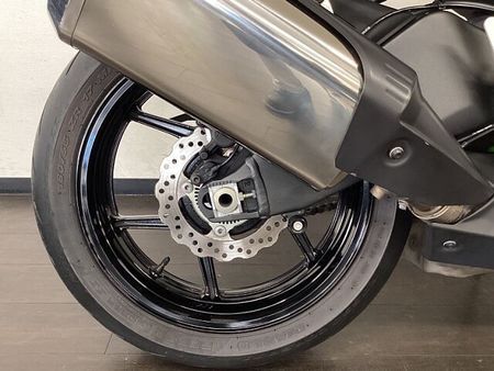 カワサキ ZX-6R 25