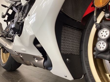 ヤマハ YZF-R1 13