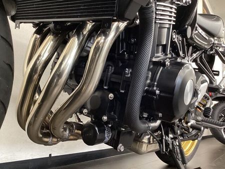 カワサキ Z900RS 15