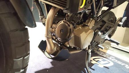 ハスクバーナ SVARTPILEN 125 店頭現車無し、要取り寄せ車両。 7
