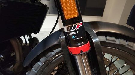 ハスクバーナ SVARTPILEN 125 店頭現車無し、要取り寄せ車両。 18