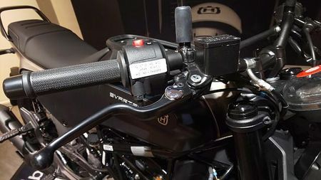 ハスクバーナ SVARTPILEN 125 店頭現車無し、要取り寄せ車両。 20