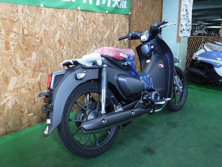 ホンダ スーパーカブC125 店頭現車無し、要取り寄せ車両。ご不明点・確認事項は見積もり/問い合わせをクリック 3