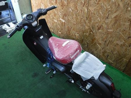 ホンダ スーパーカブC125 店頭現車無し、要取り寄せ車両。ご不明点・確認事項は見積もり/問い合わせをクリック 8