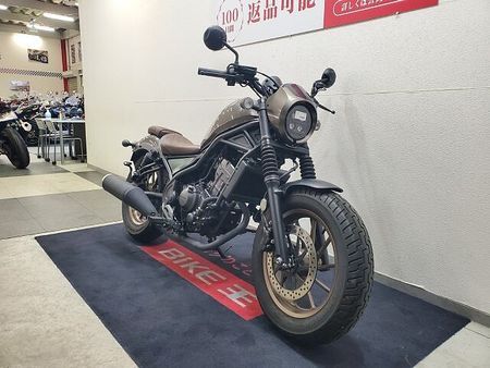 ホンダ レブル 250 レブル250S 2023年モデル USBポート メットホルダー装備!! 3
