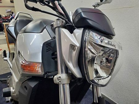 スズキ GSR400 GSR400 2006年モデル アグラス製エンジンスライダー リヤフェンダーレス仕様 11