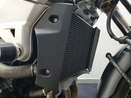 スズキ GSR400 GSR400 2006年モデル アグラス製エンジンスライダー リヤフェンダーレス仕様 18
