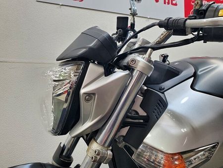 スズキ GSR400 GSR400 2006年モデル アグラス製エンジンスライダー リヤフェンダーレス仕様 32