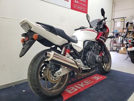 ホンダ CB400スーパーボルドール CB400スーパーボルドール 2018年モデル ワンオーナー 25周年記念モデル 4