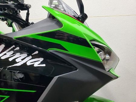 カワサキ ニンジャ 250 NINJA250 2023年モデル ワンオーナー マルチバー装備 23