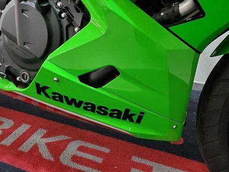 カワサキ ニンジャ 250 NINJA250 2023年モデル ワンオーナー マルチバー装備 27