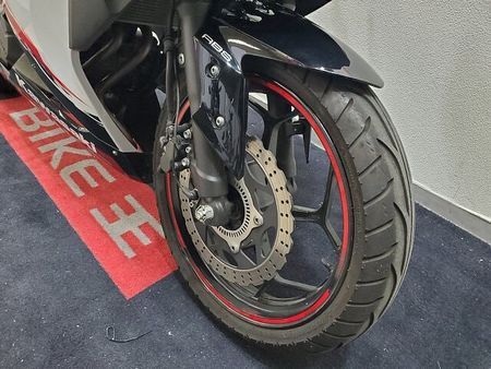 カワサキ ニンジャ 250 NINJA250 2013年モデル BEETナサートマフラー、ステップ グリップヒーター 11