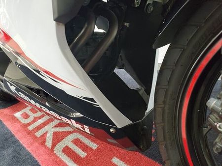 カワサキ ニンジャ 250 NINJA250 2013年モデル BEETナサートマフラー、ステップ グリップヒーター 28