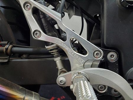カワサキ ニンジャ 250 NINJA250 2013年モデル BEETナサートマフラー、ステップ グリップヒーター 39