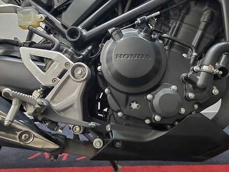 ホンダ CB250R 【マル得】CB250R 2019年モデル USBポート装備!! 22