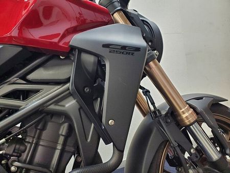 ホンダ CB250R 【マル得】CB250R 2019年モデル USBポート装備!! 23