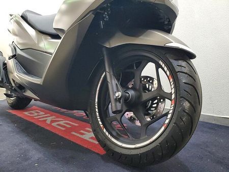 ホンダ PCX125 【マル得】PCX125 2023年モデル ロングスクリーン リヤボックスマウント装備!! 15