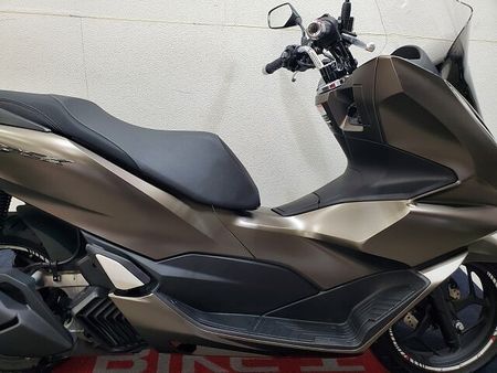 ホンダ PCX125 【マル得】PCX125 2023年モデル ロングスクリーン リヤボックスマウント装備!! 19