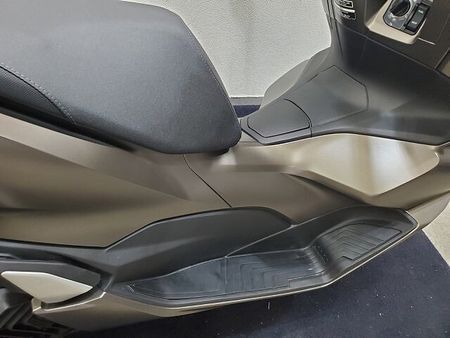 ホンダ PCX125 【マル得】PCX125 2023年モデル ロングスクリーン リヤボックスマウント装備!! 25