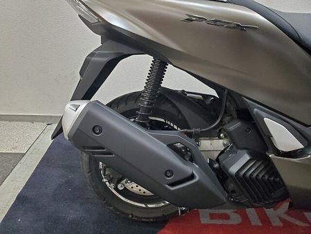 ホンダ PCX125 【マル得】PCX125 2023年モデル ロングスクリーン リヤボックスマウント装備!! 27