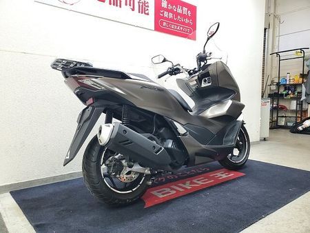 ホンダ PCX125 【マル得】PCX125 2023年モデル ロングスクリーン リヤボックスマウント装備!! 4