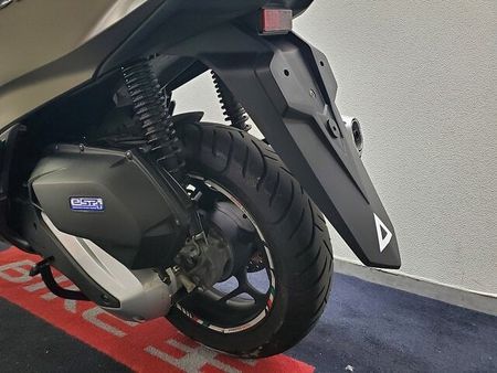 ホンダ PCX125 【マル得】PCX125 2023年モデル ロングスクリーン リヤボックスマウント装備!! 37