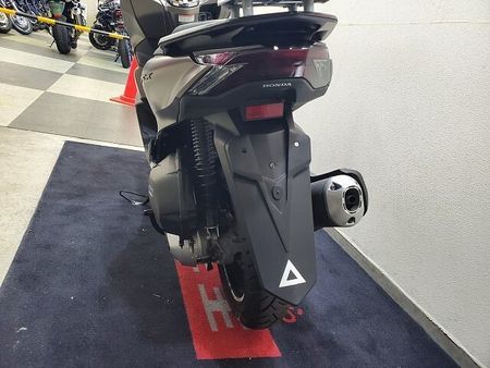 ホンダ PCX125 【マル得】PCX125 2023年モデル ロングスクリーン リヤボックスマウント装備!! 39