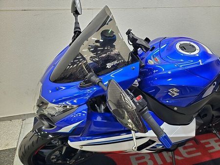 スズキ GSX-R1000 GSX-R1000 2016年モデル ワンオーナー 30周年記念モデル テックサーフスリッ 31