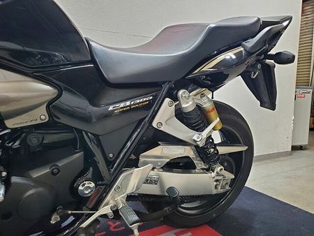 ホンダ CB1300スーパーボルドール CB1300スーパーボルドール 2011年モデル エンジンスライダー グリップヒーター装備 39