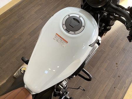ホンダ レブル 250 REBEL 250 / 2023年モデル / エンジンガード / カスタムシート装備 21