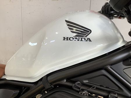 ホンダ レブル 250 REBEL 250 / 2023年モデル / エンジンガード / カスタムシート装備 6