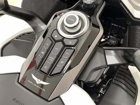 ホンダ ゴールドウイング ゴールドウィングTour DCT / 2023年モデル / ワンオーナー! 23