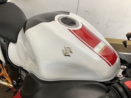 スズキ HAYABUSA ハヤブサ / 2018年モデル / ヨシムラ製マフラー / フェンダーレス / バックステ 26