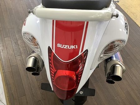 スズキ HAYABUSA ハヤブサ / 2018年モデル / ヨシムラ製マフラー / フェンダーレス / バックステ 37