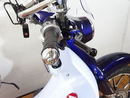 ホンダ スーパーカブC125 スーパーカブC125 キタコキャプトンマフラー/NUIスイングアーム/デイトナスクリーン! 6