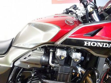 ホンダ CB1300スーパーボルドール CB1300スーパーボルドール TSRサイレンサー/エンジンガード/トップボックス 13