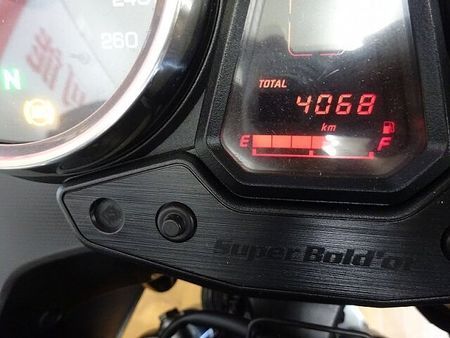 ホンダ CB1300スーパーボルドール CB1300スーパーボルドール TSRサイレンサー/エンジンガード/トップボックス 25
