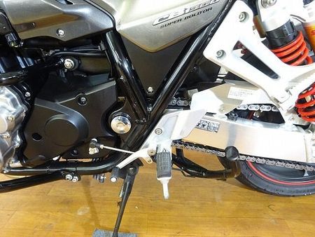 ホンダ CB1300スーパーボルドール CB1300スーパーボルドール TSRサイレンサー/エンジンガード/トップボックス 38