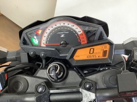 カワサキ Z250 【マル得】Z250 リアキャリア デイトナ製シガーソケット&USB電源 インジェクション 9
