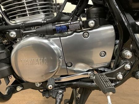 ヤマハ SR400 SR400 Final Edition ローシート パフォーマンスダンパー エンジンガード 38