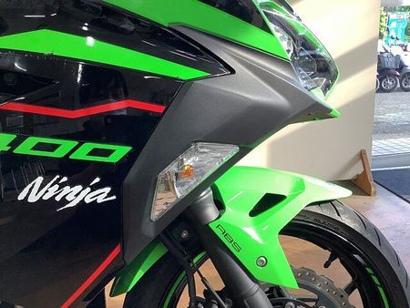 カワサキ ニンジャ 400 Ninja400 エンジンスライダー USB電源 インジェクション EX400G型 202 17