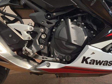 カワサキ ニンジャ 400 Ninja400 エンジンスライダー USB電源 インジェクション EX400G型 202 23