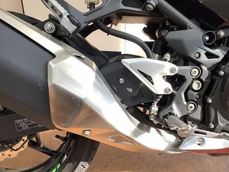 カワサキ ニンジャ 400 Ninja400 エンジンスライダー USB電源 インジェクション EX400G型 202 25