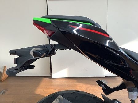 カワサキ ニンジャ 400 Ninja400 エンジンスライダー USB電源 インジェクション EX400G型 202 26