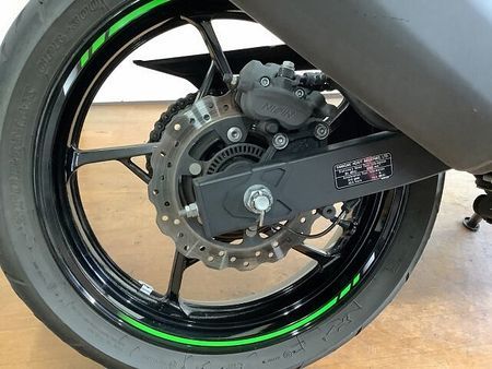 カワサキ ニンジャ 400 Ninja400 エンジンスライダー USB電源 インジェクション EX400G型 202 28