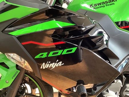 カワサキ ニンジャ 400 Ninja400 エンジンスライダー USB電源 インジェクション EX400G型 202 34