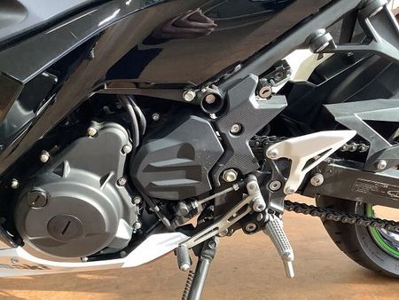 カワサキ ニンジャ 400 Ninja400 エンジンスライダー USB電源 インジェクション EX400G型 202 37