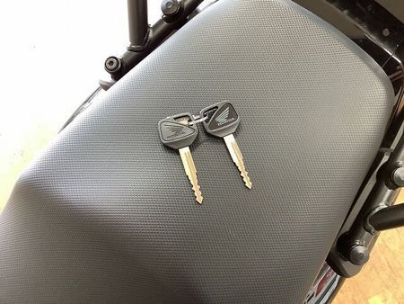ホンダ CB400スーパーボルドール CB400スーパーボルドール ABS Eパッケージ リアキャリア ミツバ製ドライブレコーダ 11