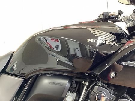 ホンダ CB400スーパーボルドール CB400スーパーボルドール ABS Eパッケージ リアキャリア ミツバ製ドライブレコーダ 19
