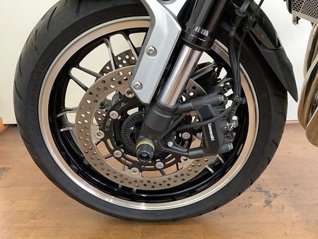 カワサキ Z900RS Z900RS イエローボールエディション グリップヒーター エンジンガード マフラースライ 28